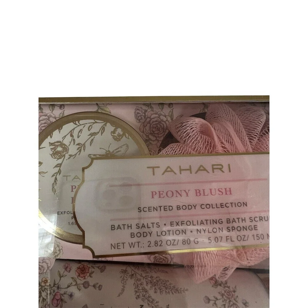 Tahari Peony Blush Scented Body Gift Set Bath Salts Scrub Lotion Sponge